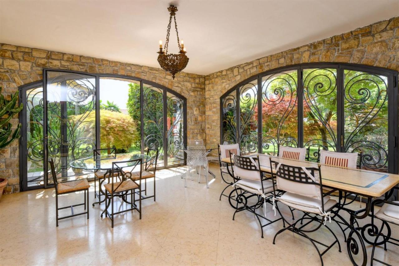 Private Luxury Villa With Pool Moniga del Garda Bagian luar foto
