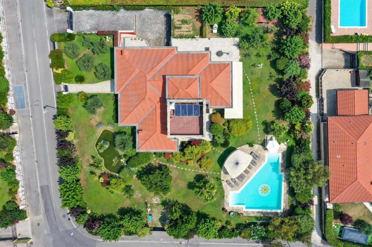 Private Luxury Villa With Pool Moniga del Garda Bagian luar foto