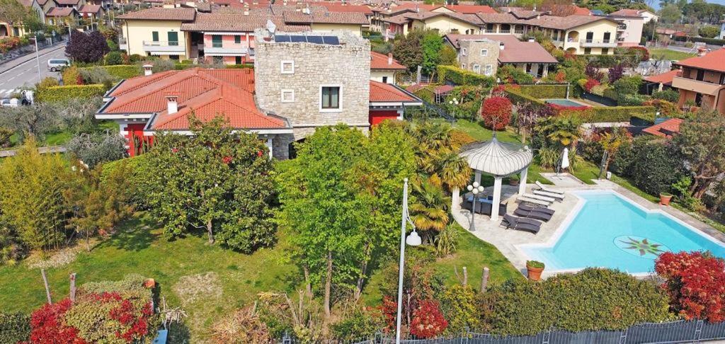 Private Luxury Villa With Pool Moniga del Garda Bagian luar foto