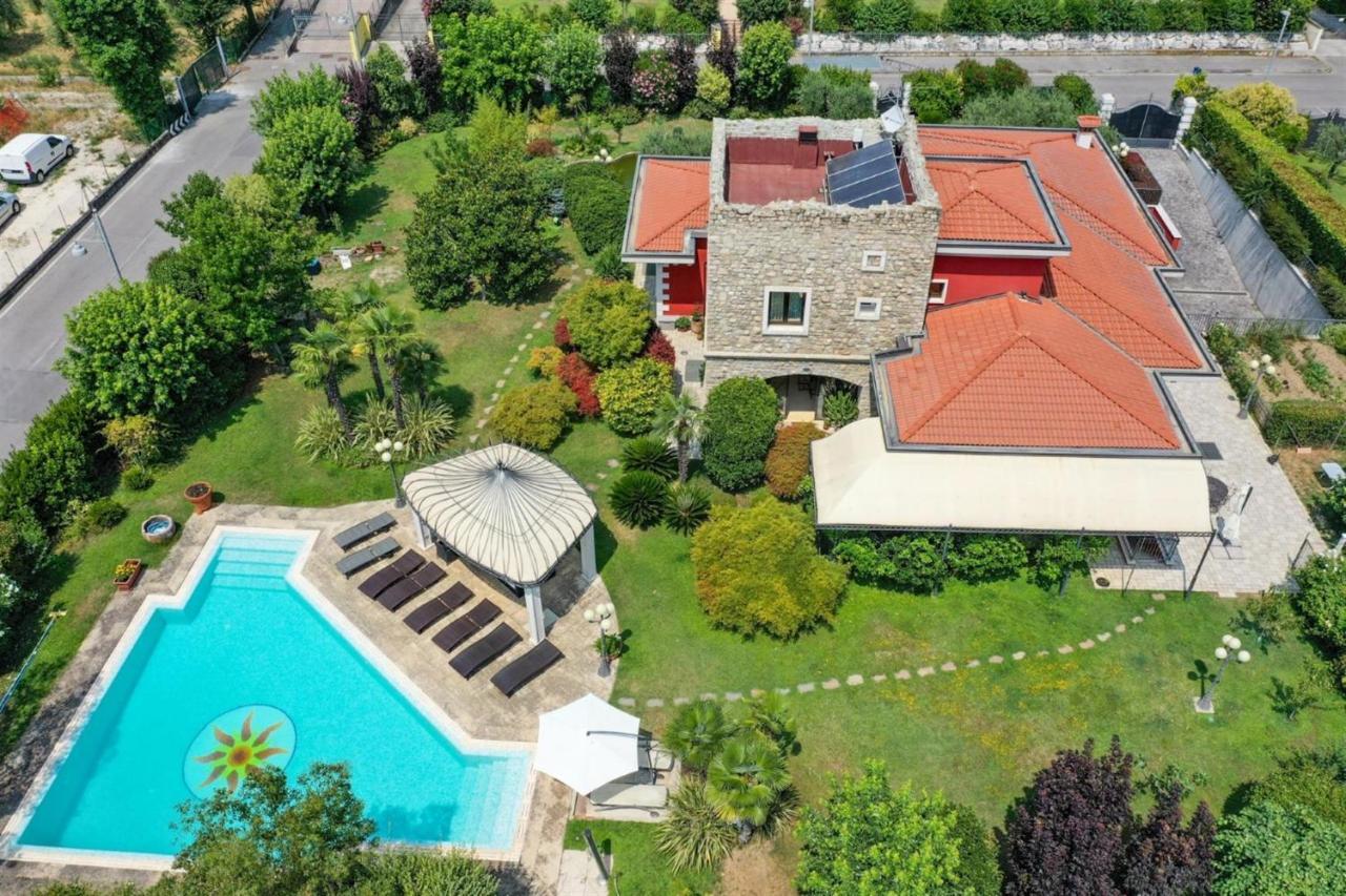 Private Luxury Villa With Pool Moniga del Garda Bagian luar foto